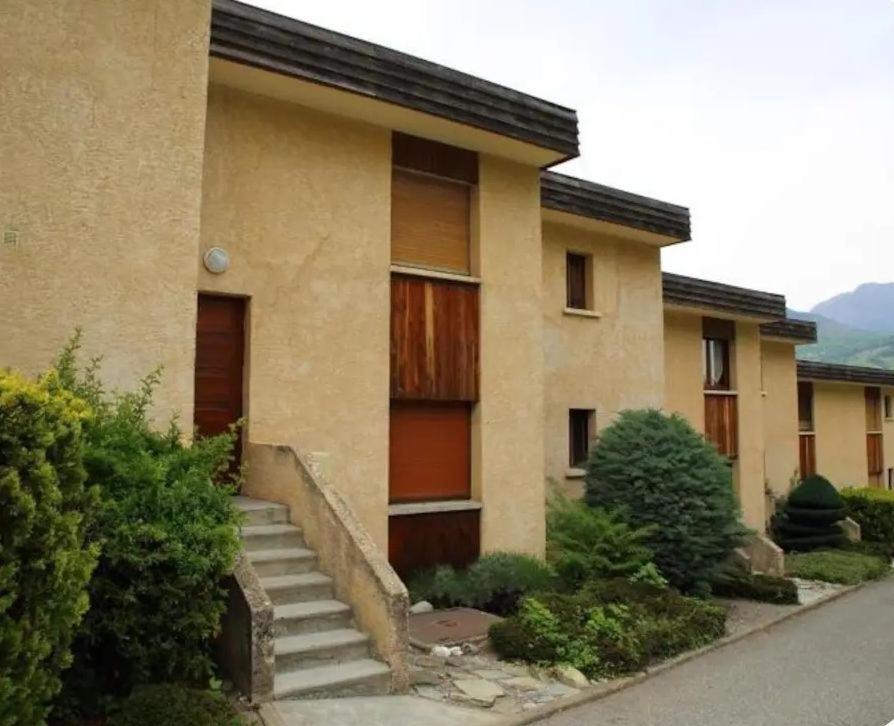 Le 17 Emeurode Apartamento Savines Exterior foto